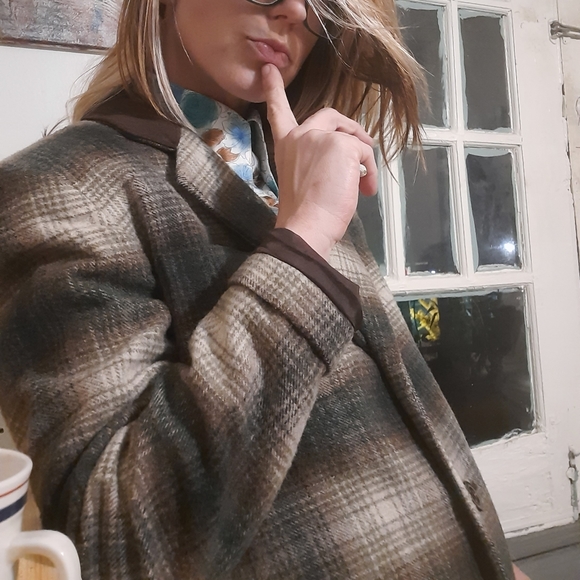 1980's plaid wool blazer w/ suede accents - Picture 4 of 12